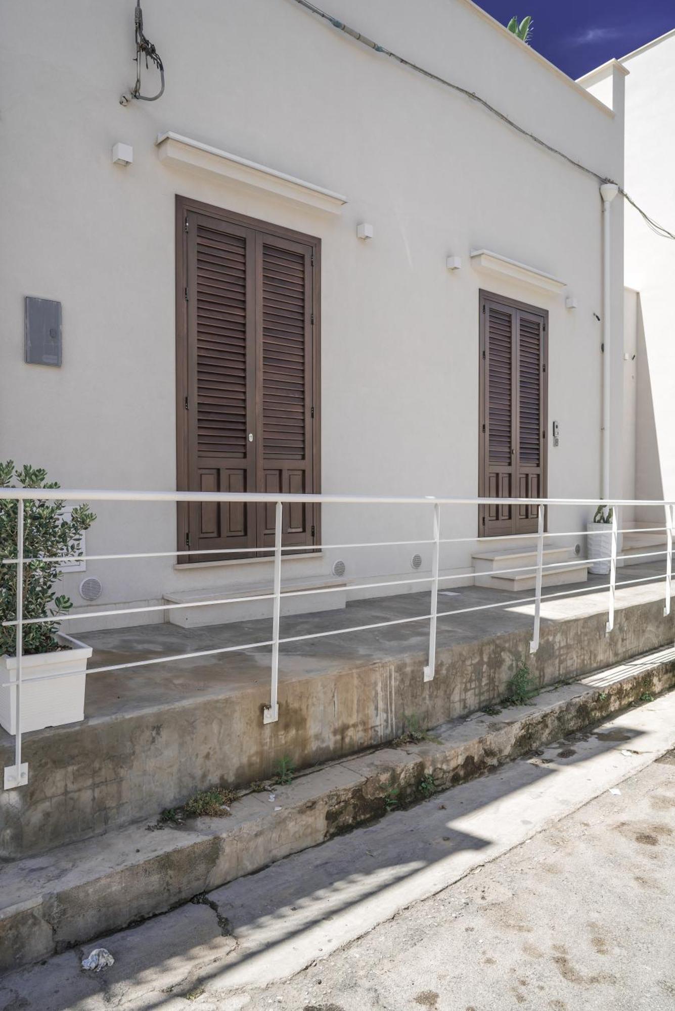Casa Azzurra Rooms E Apartment แตร์ราซีนี ภายนอก รูปภาพ