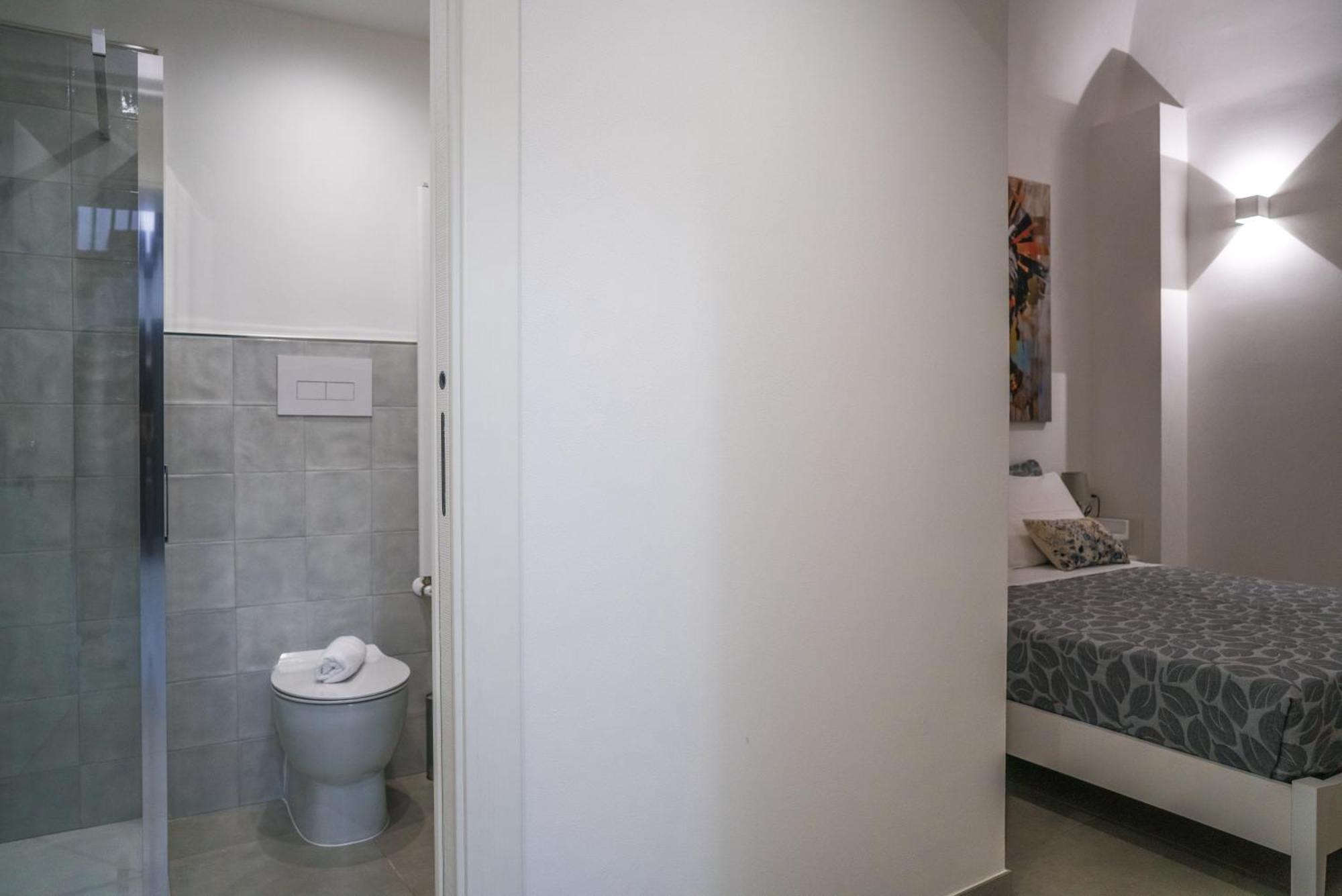 Casa Azzurra Rooms E Apartment แตร์ราซีนี ภายนอก รูปภาพ