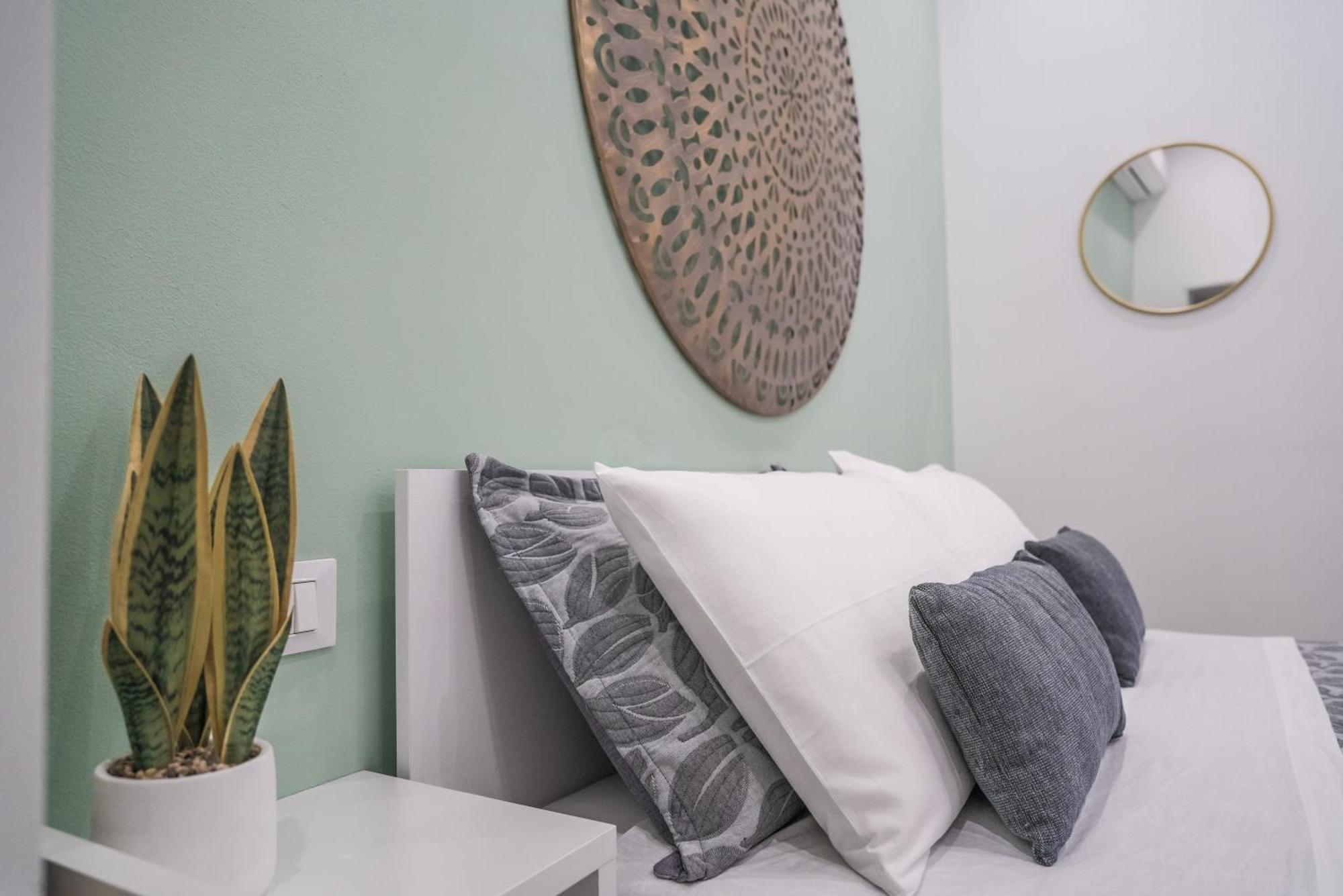Casa Azzurra Rooms E Apartment แตร์ราซีนี ภายนอก รูปภาพ