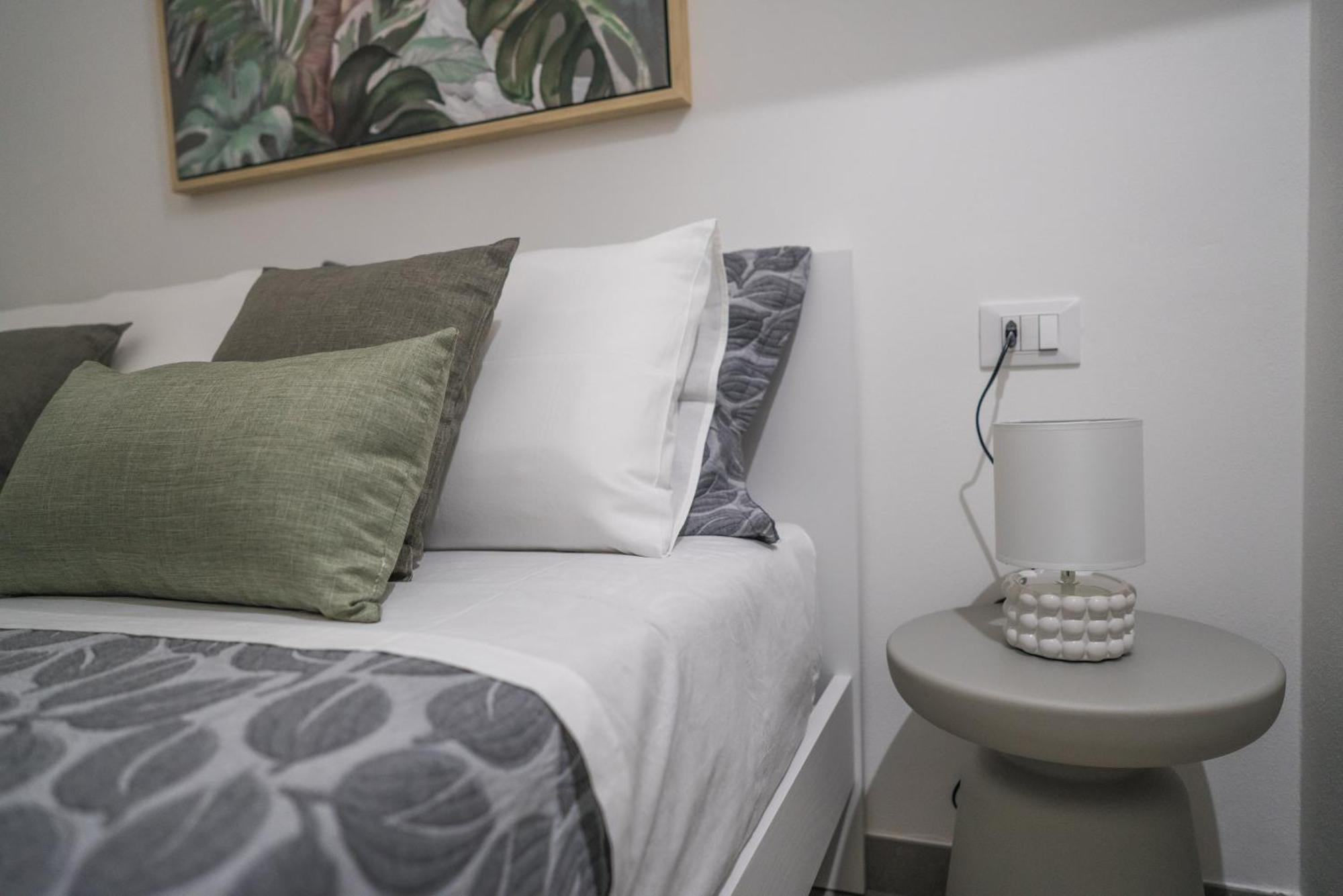 Casa Azzurra Rooms E Apartment แตร์ราซีนี ภายนอก รูปภาพ