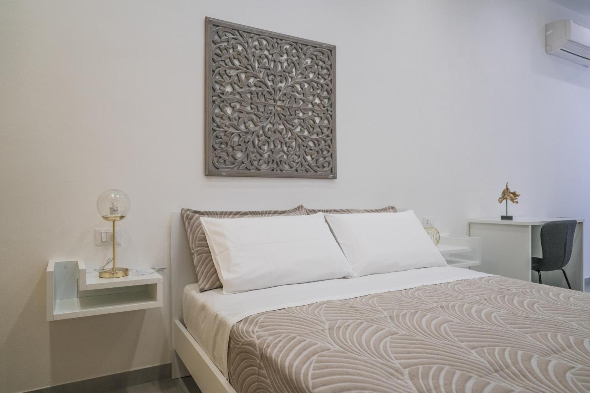 Casa Azzurra Rooms E Apartment แตร์ราซีนี ภายนอก รูปภาพ